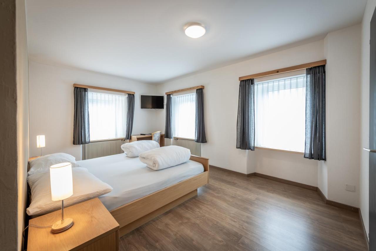 Hotel Greina Rabius Kültér fotó
